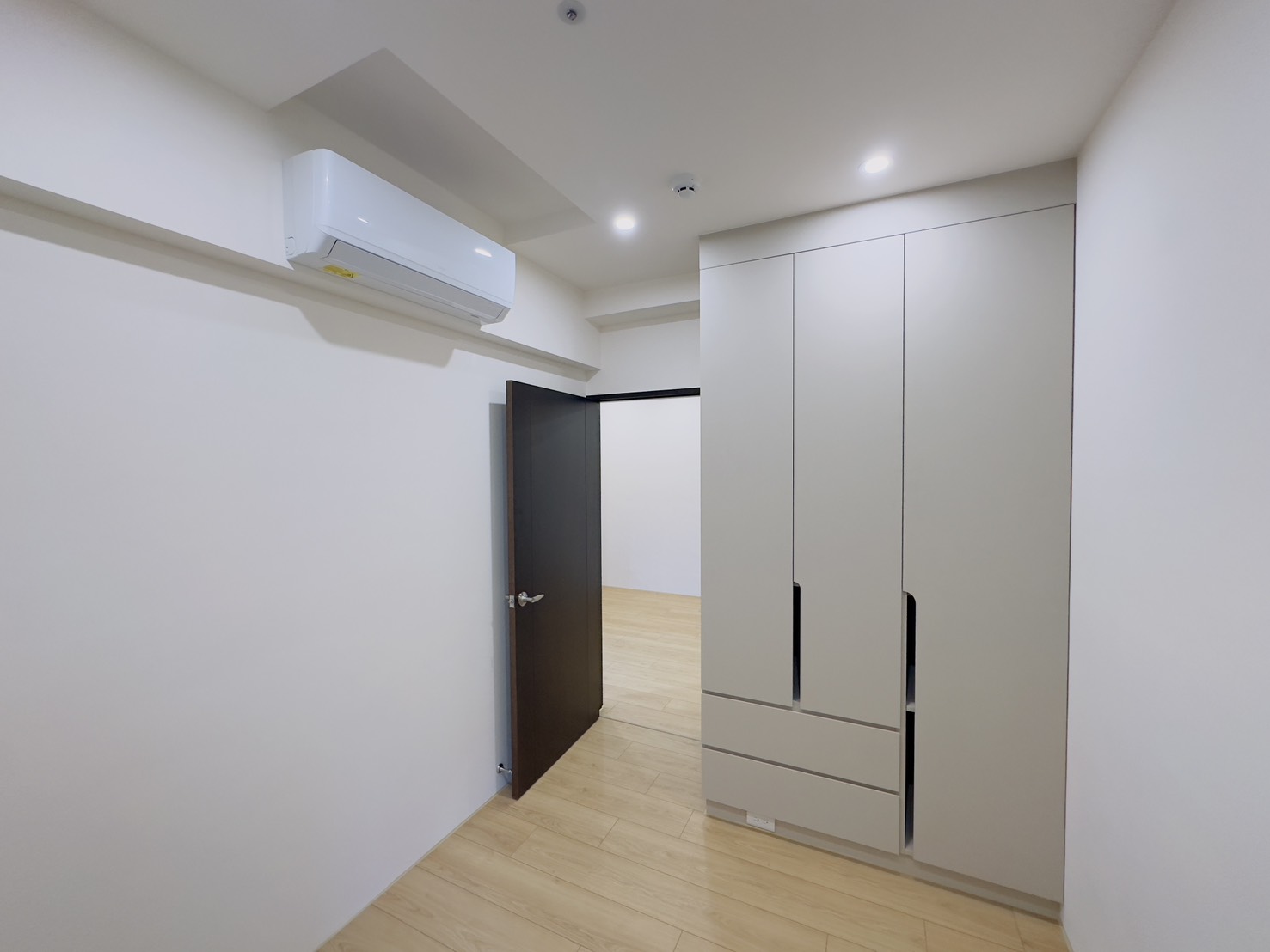 品橙皇普 | 房間收納櫃