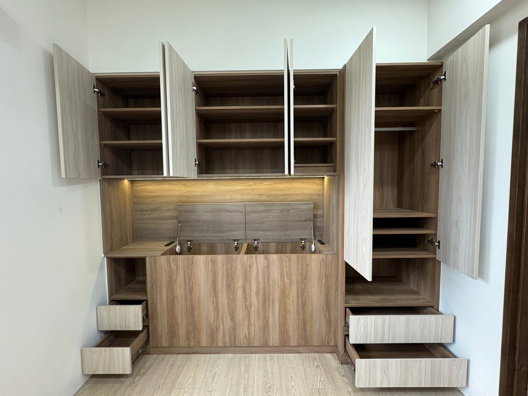 逸品系統櫃-房間衣櫃系統櫃